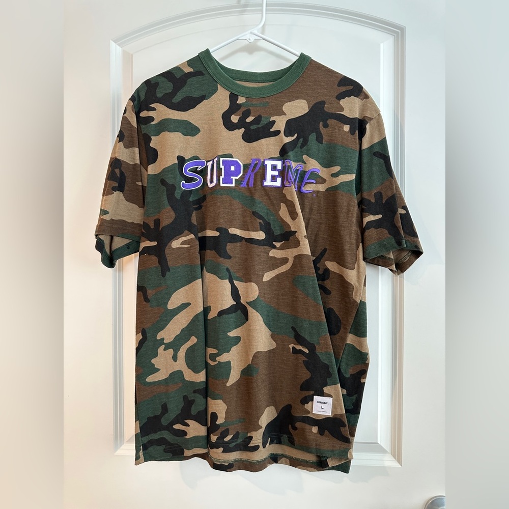 Supreme t-shirt